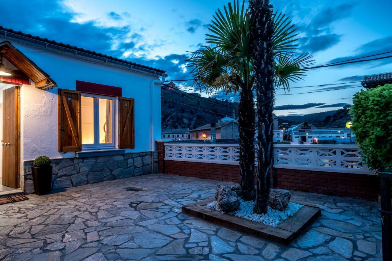 Vila Ca La Magdalena Cardona Exteriér fotografie